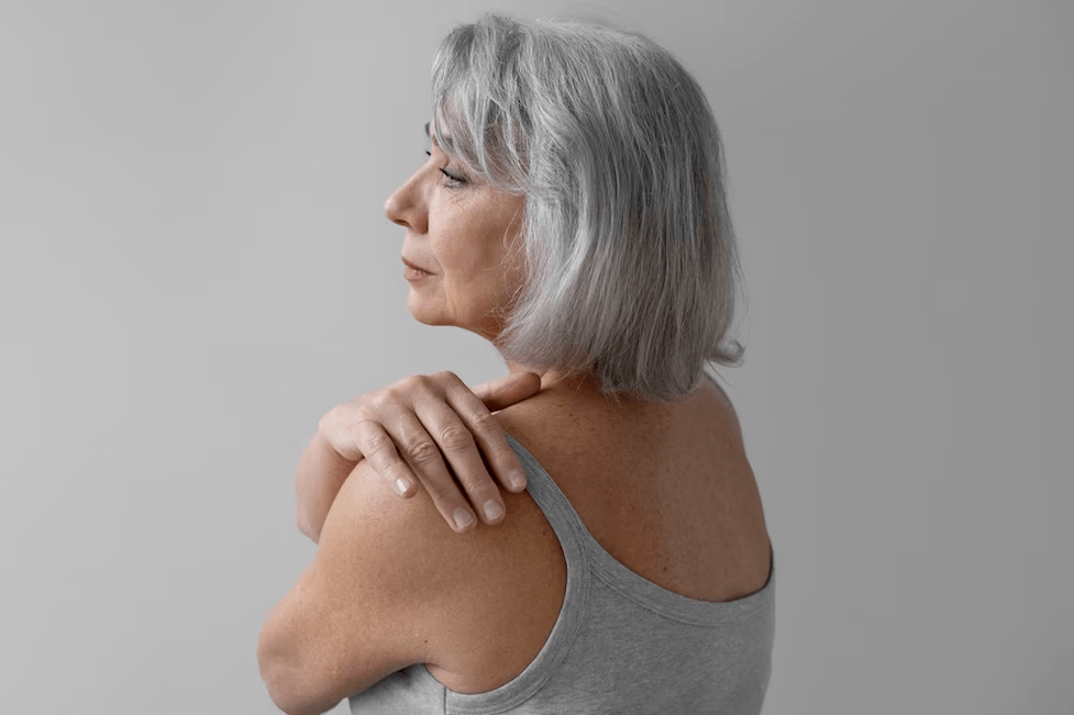 Torakal onurğanın osteoxondrozu daha çox yaşlı insanlarda diaqnoz qoyulur